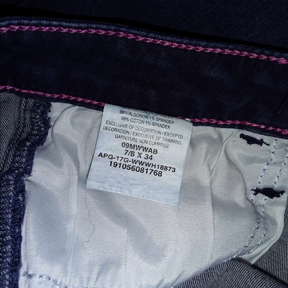 Wrangler Jeans w/ Pink Stitching - Picture 10 of 12